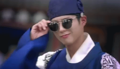 Dan dien vien nam than trinh dien vu dao dieu luyen hinh anh