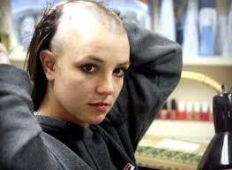 Britney Spears - cong chua nhac pop va cu truot dai trong su nghiep hinh anh