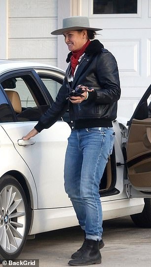 amber heard va ban gai anh 2