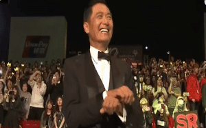 Chau Nhuan Phat nhay 'Gangnam Style' va nhung lan sao Hoa, Han bat tay hinh anh