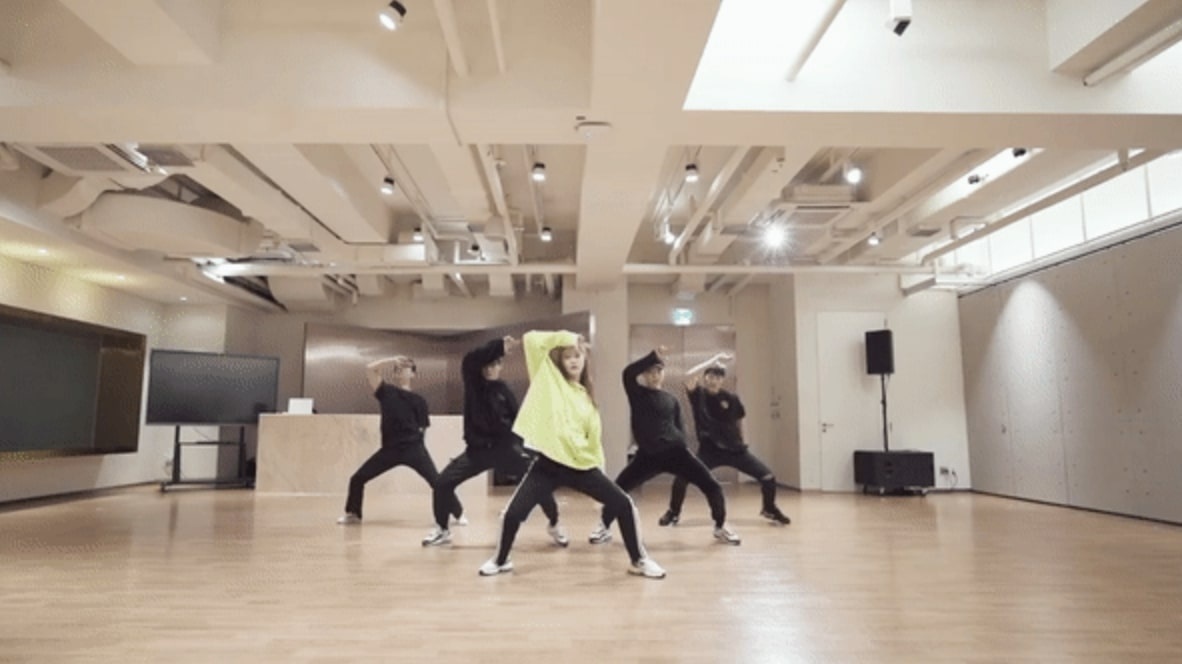 Yoona nhay on bts anh 1