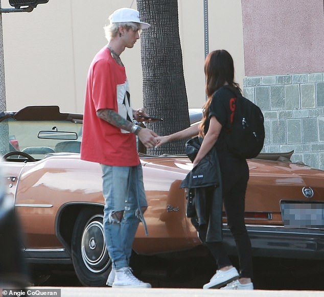 megan fox hẹn hò tình trẻ ảnh 2 megan fox hen ho tinh tre anh 2