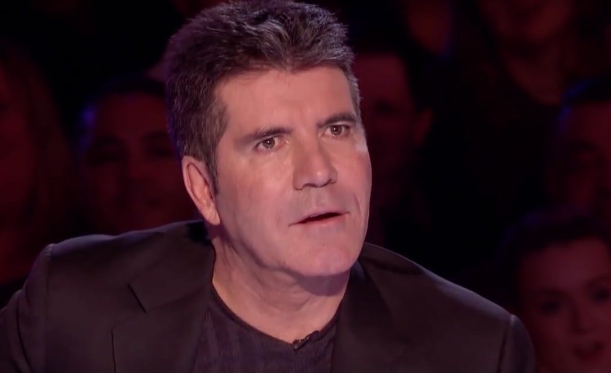 Nhung lan Simon Cowell mia mai thi sinh gay gat hinh anh