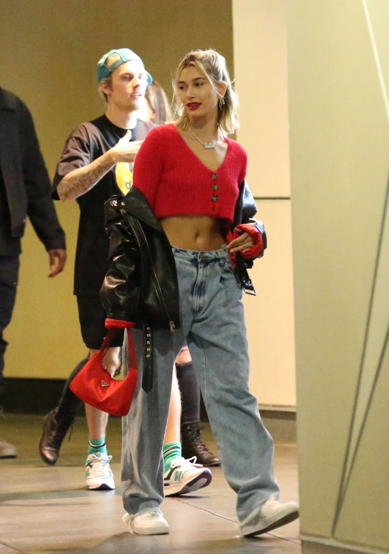 Justin Bieber lam nen cho vo anh 24