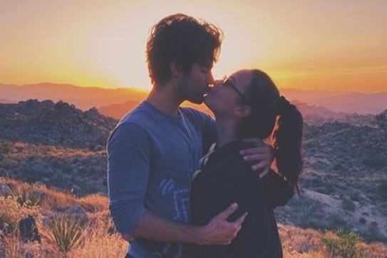 Demi Lovato cong khai ban trai hinh anh