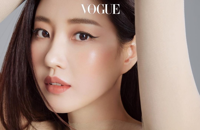 hoa hau kim sa rang anh 13