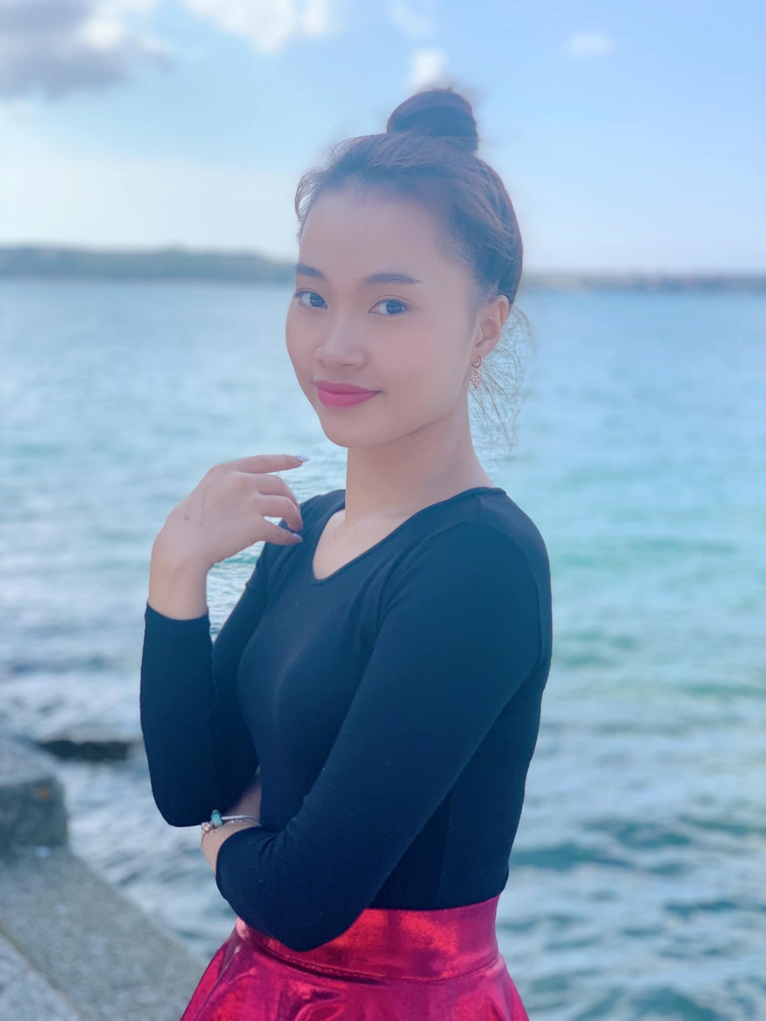 nha uyen khanh thi anh 2