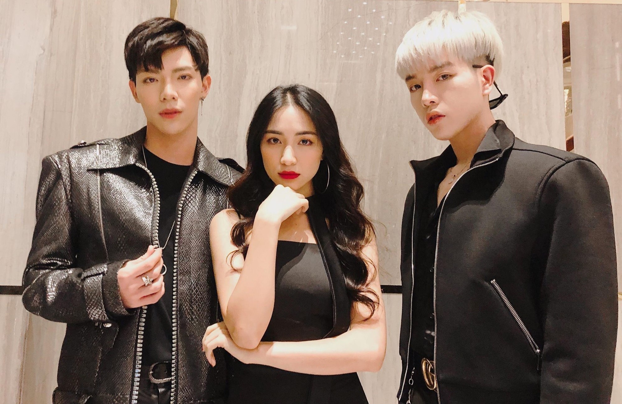 Nhung lan gia dinh Hoa dam but hat live hinh anh