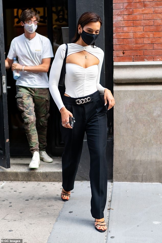 dua lipa và bạn trai ảnh 5 dua lipa va ban trai anh 5