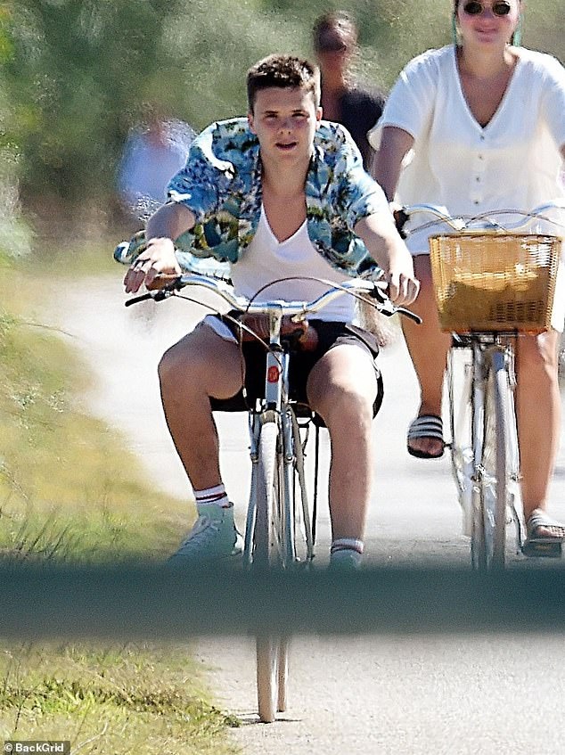 đám cưới Brooklyn Beckham Nicola Peltz ảnh 2 dam cuoi Brooklyn Beckham Nicola Peltz anh 2