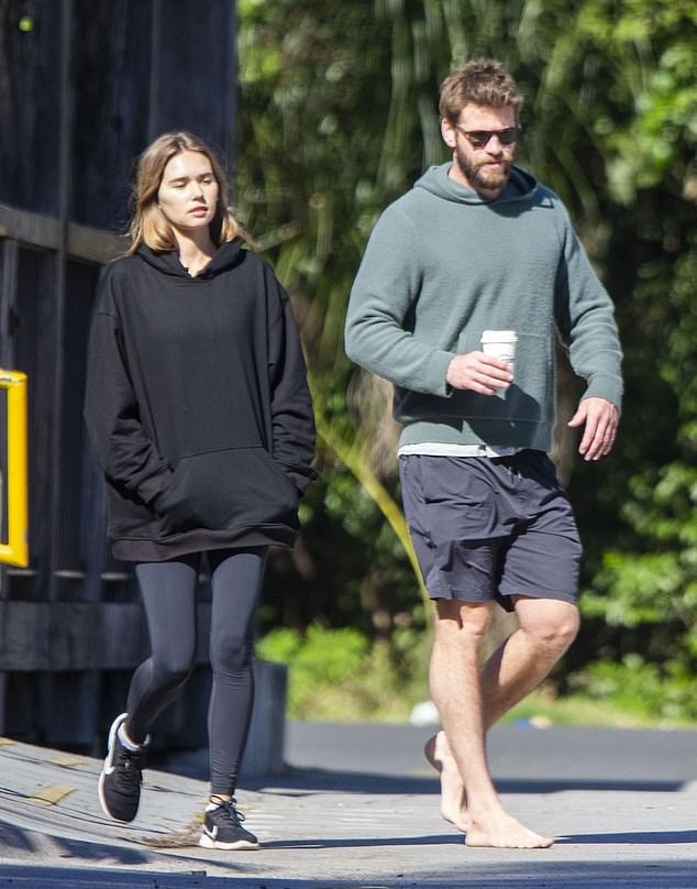bạn gái Liam Hemsworth ảnh 2 ban gai Liam Hemsworth anh 2