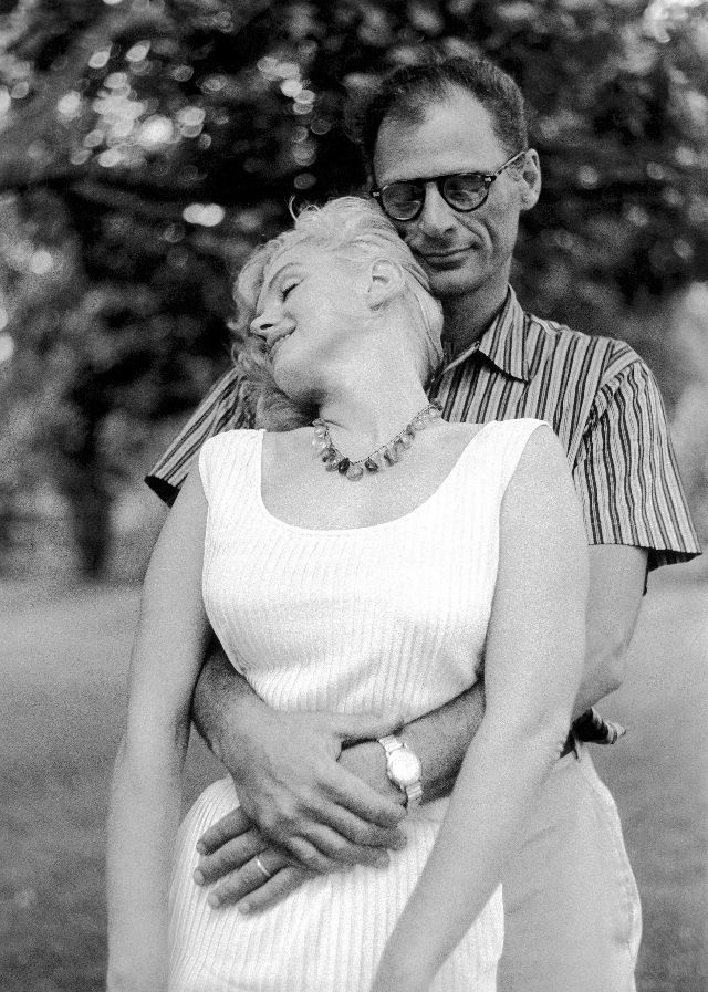 Marilyn Monroe va chong anh 11