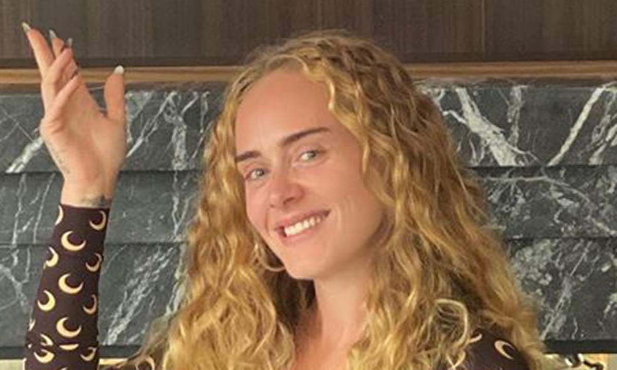 Adele khong biet thoi gian phat hanh album hinh anh