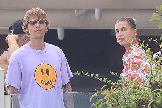 Justin Bieber cung vo di nghi o Malibu hinh anh