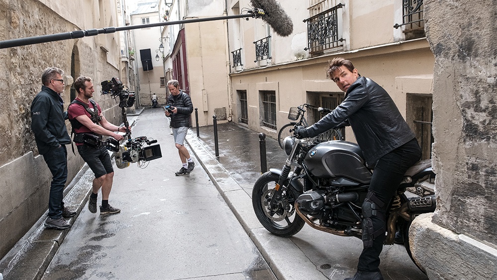 Tom Cruise đóng phim ngoài không gian ảnh 2 Tom Cruise dong phim ngoai khong gian anh 2