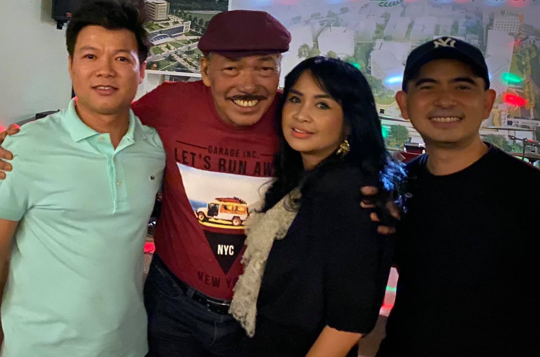 Nhac si Tran Tien dan va hat ben dong nghiep hinh anh