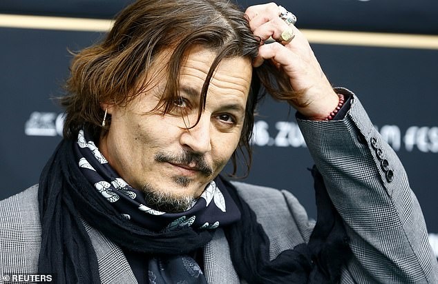 Johnny Depp du lien hoan phim hinh anh