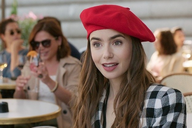 ‘Emily in Paris’ se co tiep mua hai hinh anh