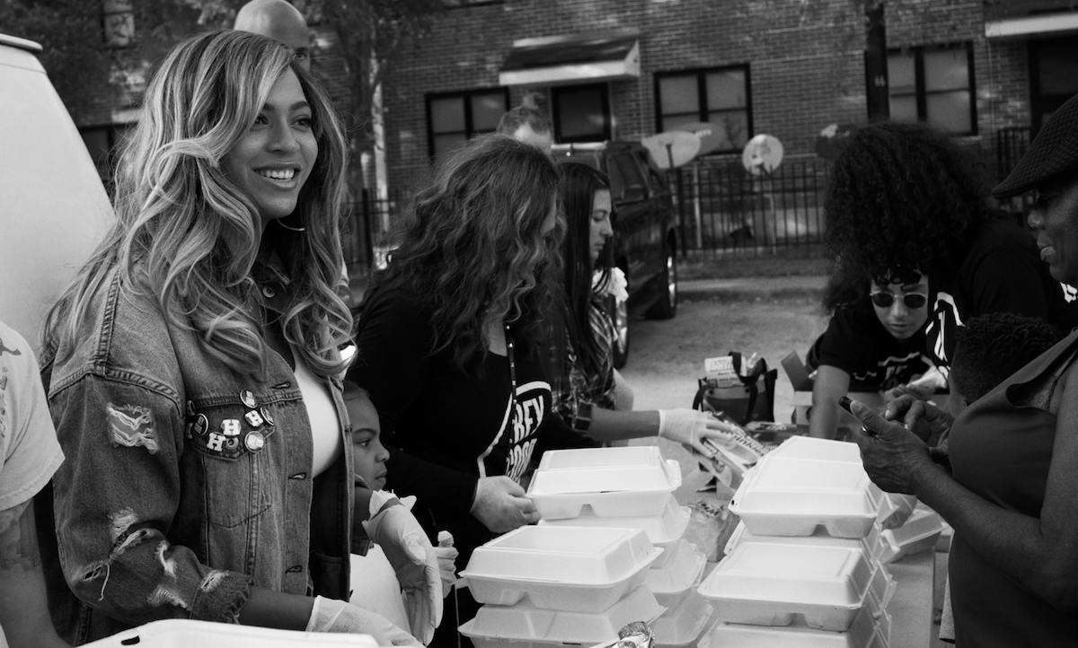 Beyonce cuu tro nan nhan covid-19 anh 2