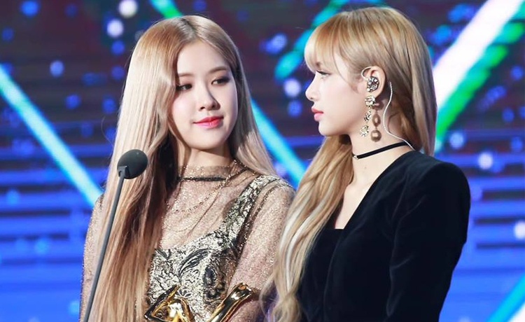 lisa rose solo anh 1