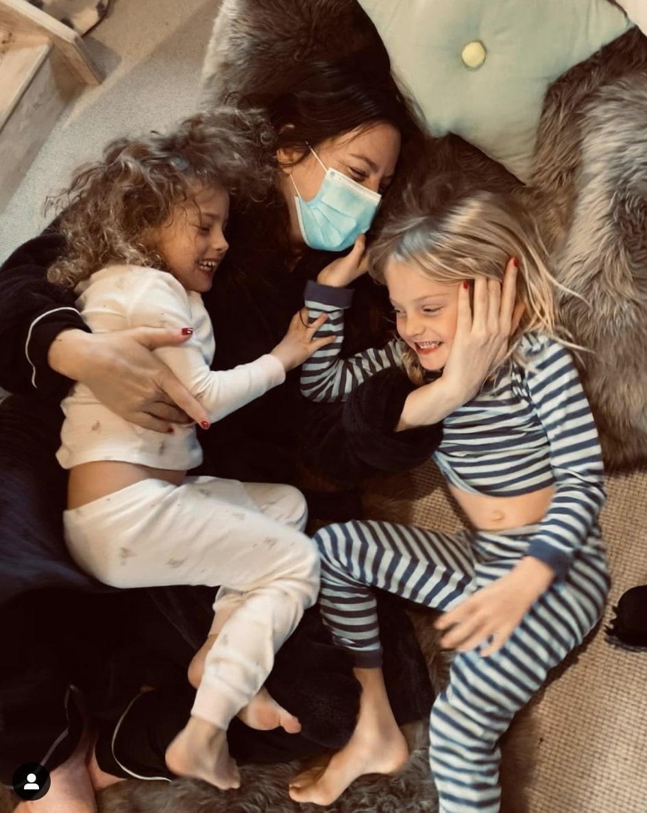 nghe si mac covid-19 anh 1