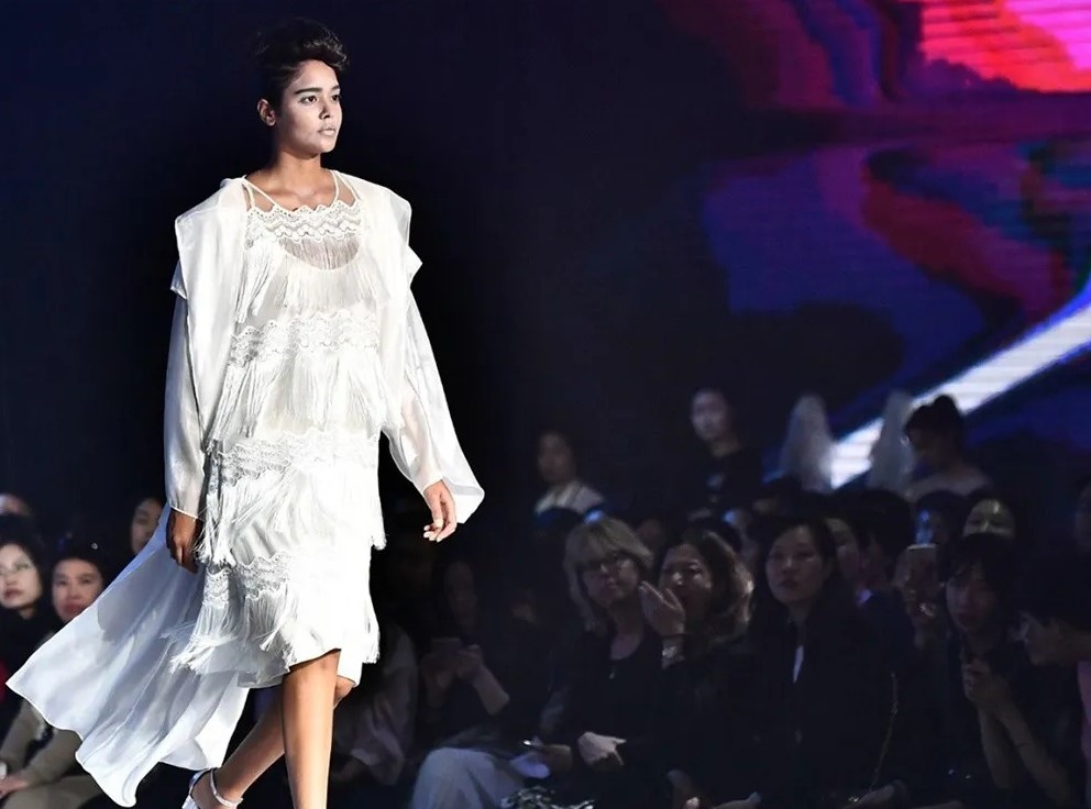 tri tue nhan tao,  thoi trang,  doi tac,  sang tao,  thiet ke,  cong nghe,  Dior,  xu huong,  thuong hieu anh 2