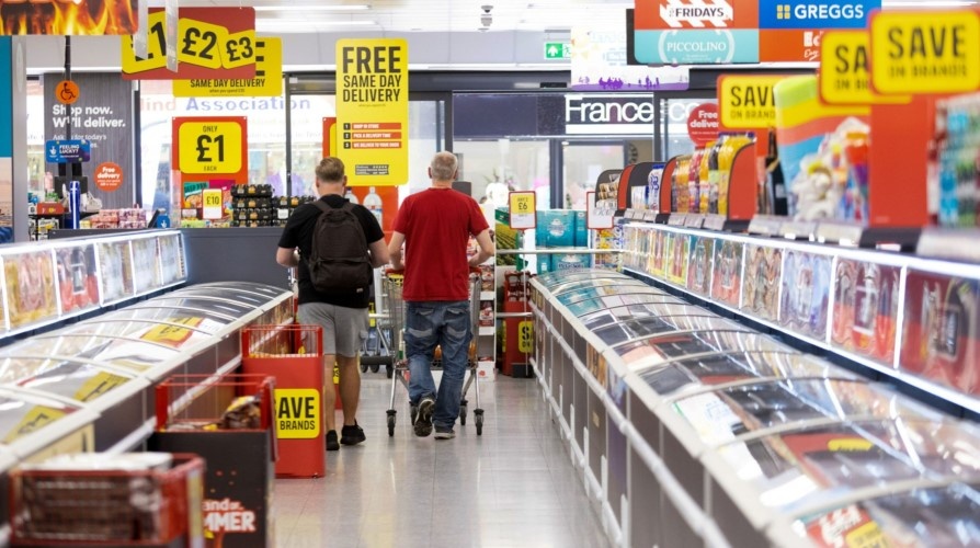 lam phat,  ho tro,  phuc loi,  doanh nghiep,  tang luong,  chien luoc,  nhan vien anh 1