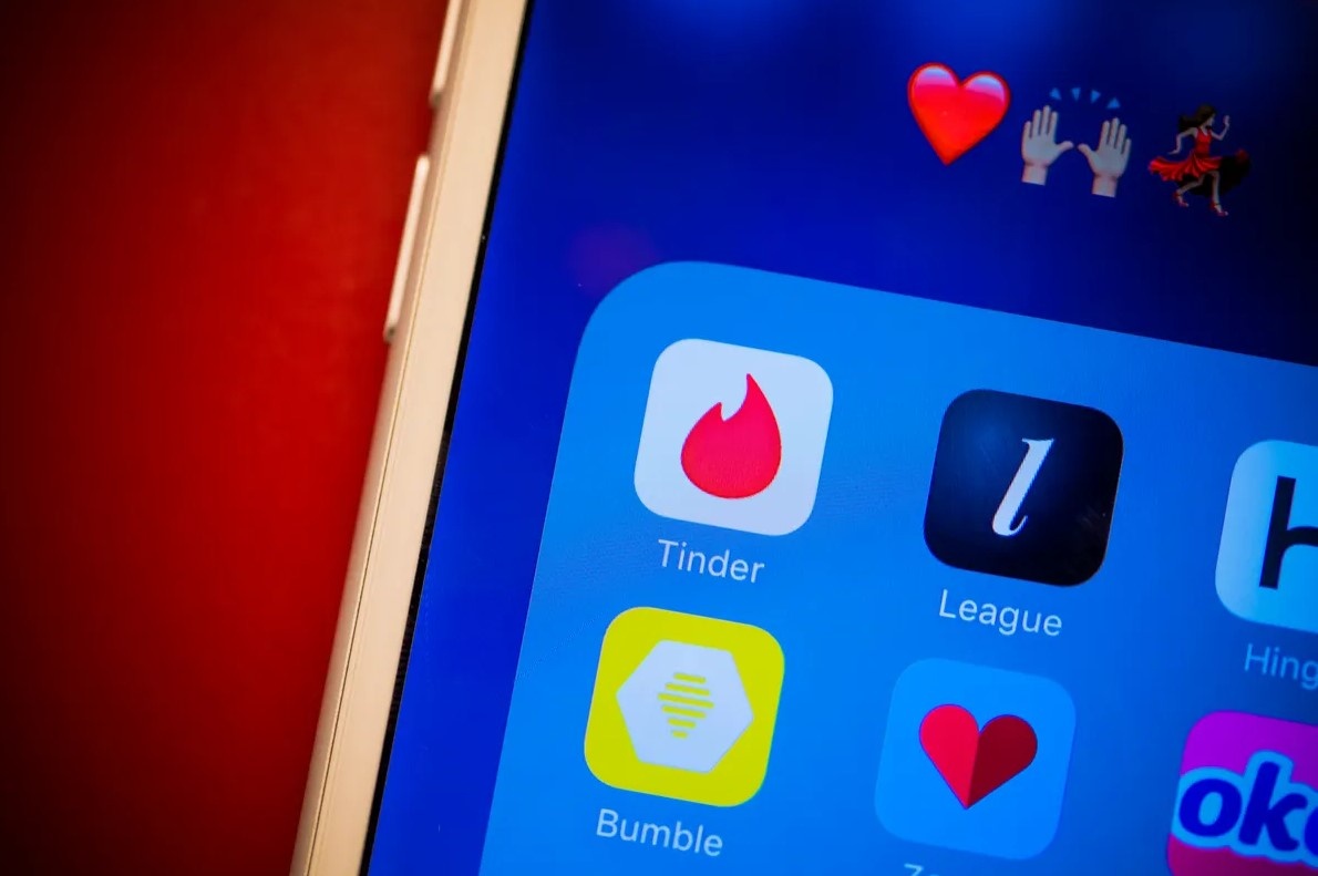 Ung dung hen ho tang truong bat chap suy thoai hinh anh