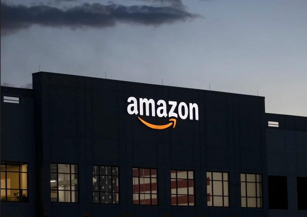 Amazon la cong ty dai chung dau tien mat 1.000 ty USD gia tri hinh anh