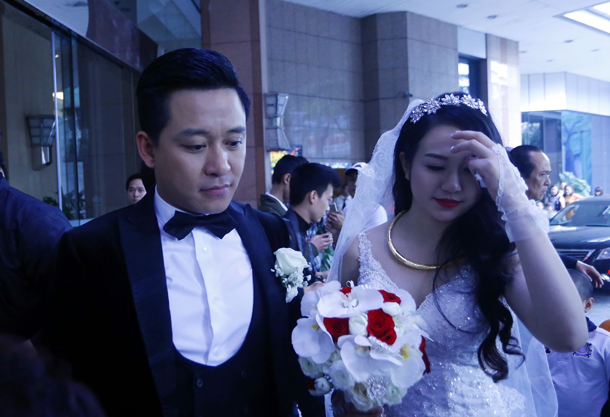 Video dam cuoi Tuan Hung hinh anh