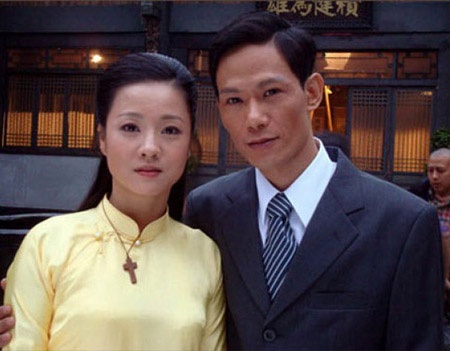Minh Đức cùng diễn viên Thu Hà trong phim Nhìn ra biển cả.