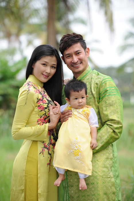 Gia đình nhỏ của Mạc Anh Thư và Huy Khánh.