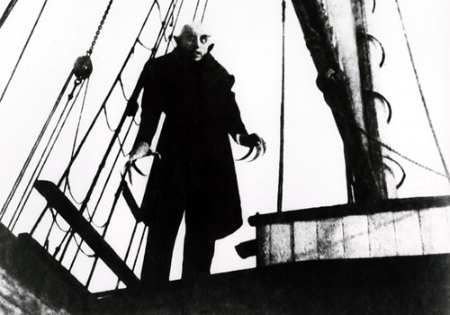 Ma cà rồng Nosferatu.