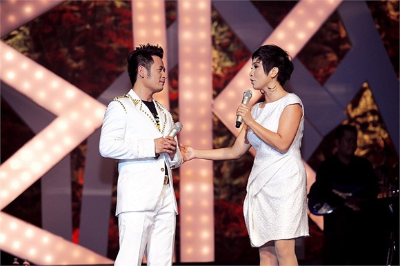 Bằng Kiều - Mỹ Linh trong lần tái ngộ trên sân khấu âm nhạc.