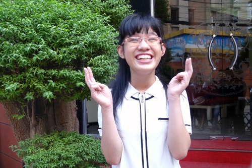 Hoan canh bi bo roi cua co be khiem thi The Voice Kids hinh anh