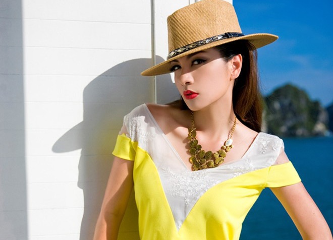 Trang phuc Ngoc Thuy mac bi nghi nhai cua Dior hinh anh