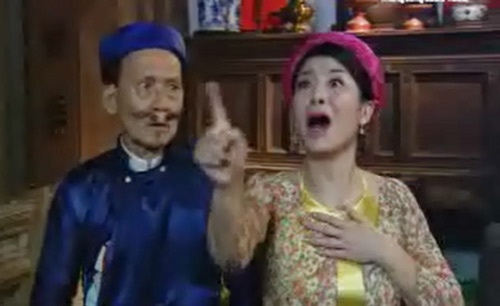 Hình ảnh nhà các diễn viên hài được người con của Đường Lâm cung cấp cho báo chí khi lên tiếng về việc nhà thờ họ ở Đường Lâm bị xâm hại.