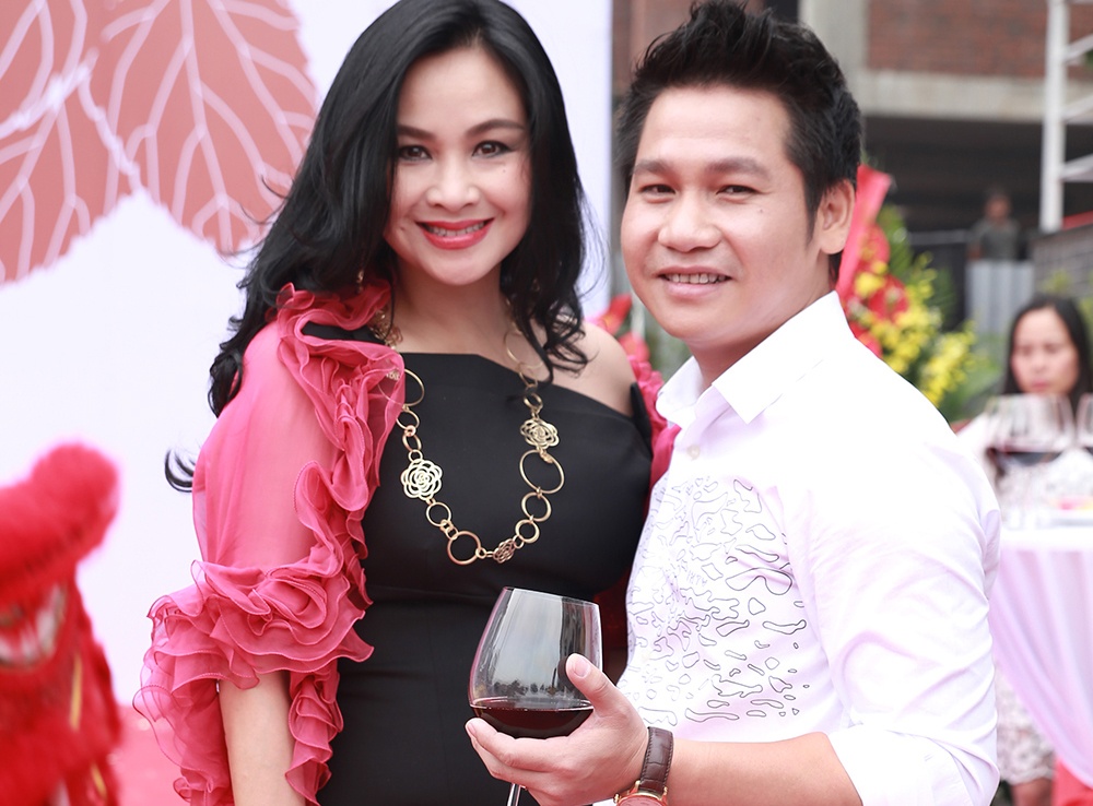 Thanh Lam lo eo kem thon voi vay bo hinh anh