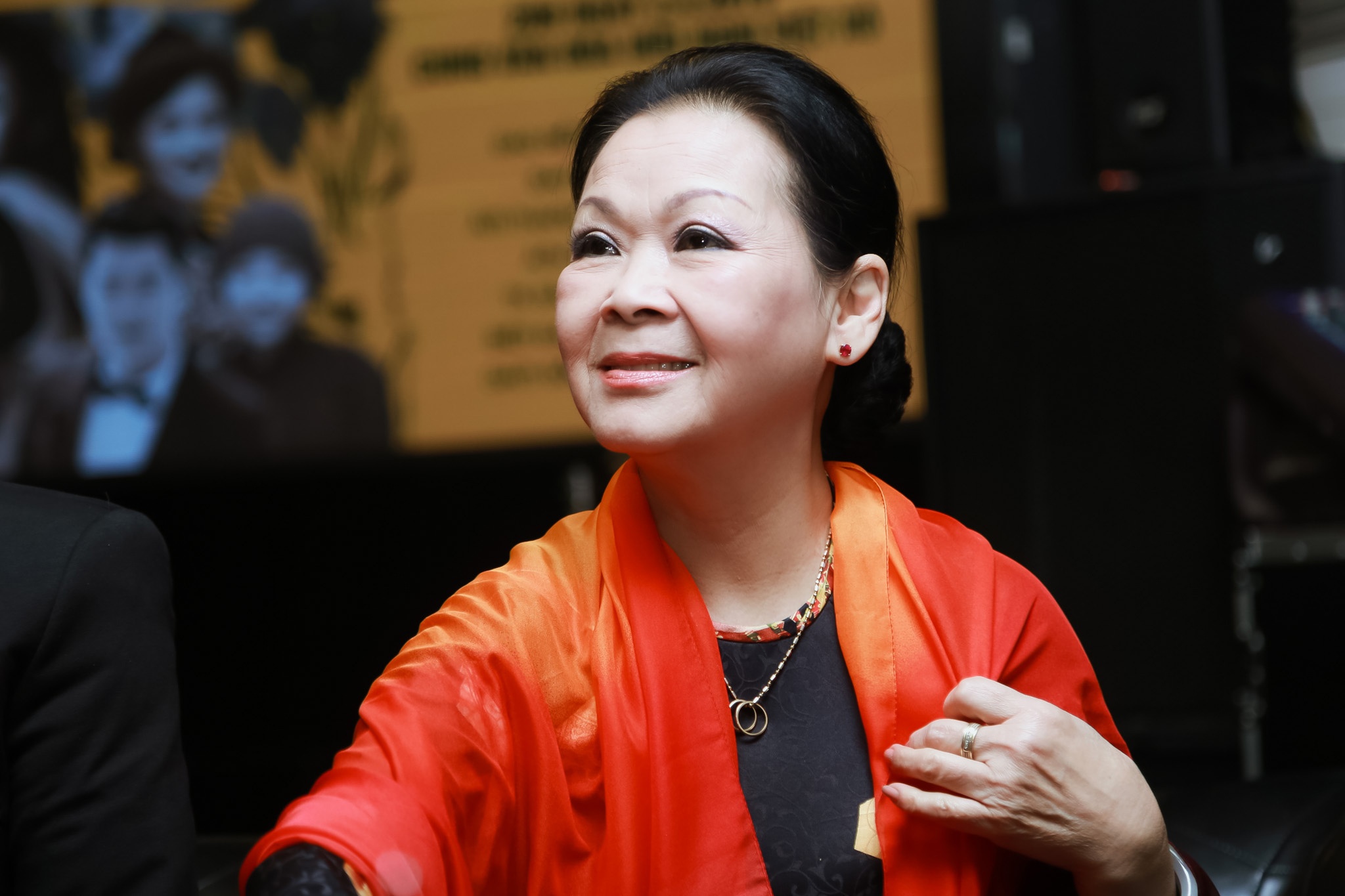 Khanh Ly: 'Giua toi va Trinh Cong Son la tinh cha con' hinh anh