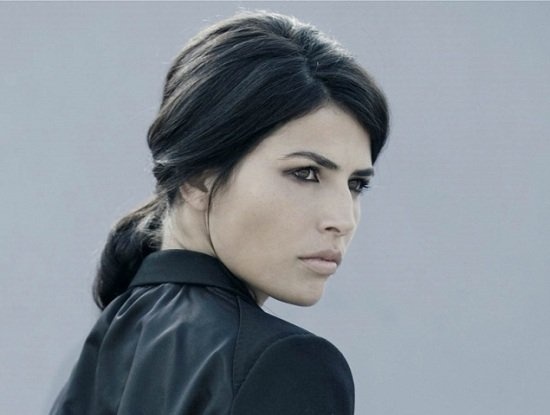 Hoa hau The gioi bi cuong hiep anh 2