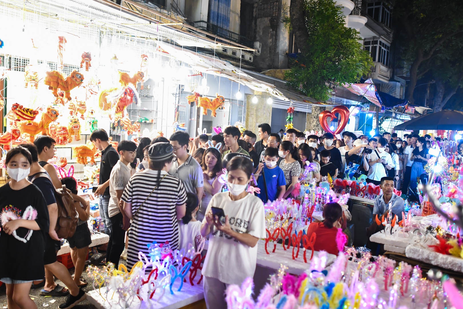 Di choi Trung thu anh 2