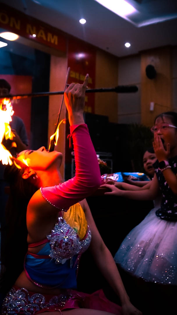 Nghệ sĩ múa lửa ảnh 28 Nghe si mua lua anh 28