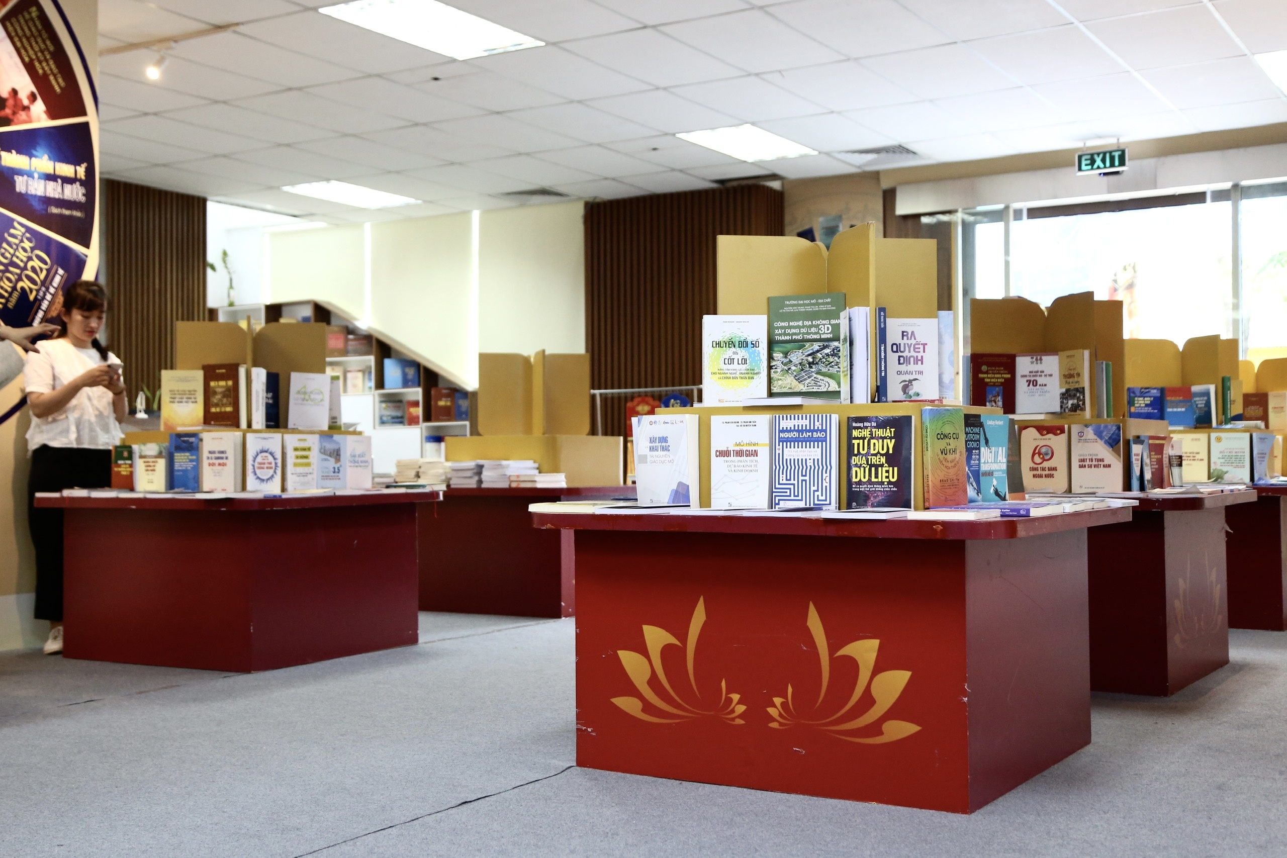 sach noi chuyen doi so anh 6