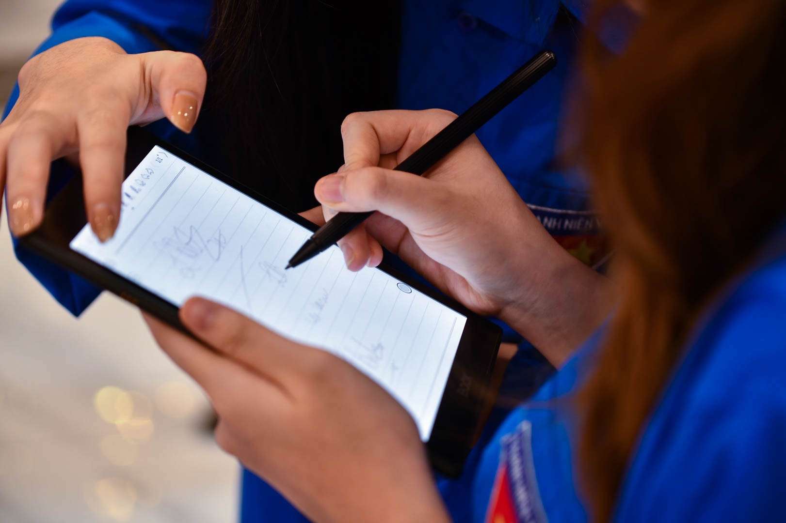 sach noi chuyen doi so anh 9