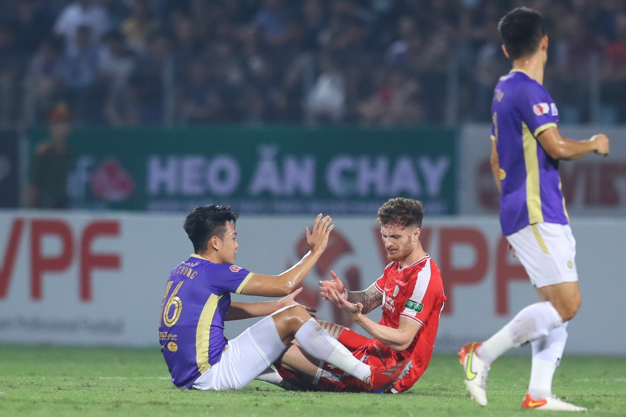 Thanh Chung chay mau mui anh 5