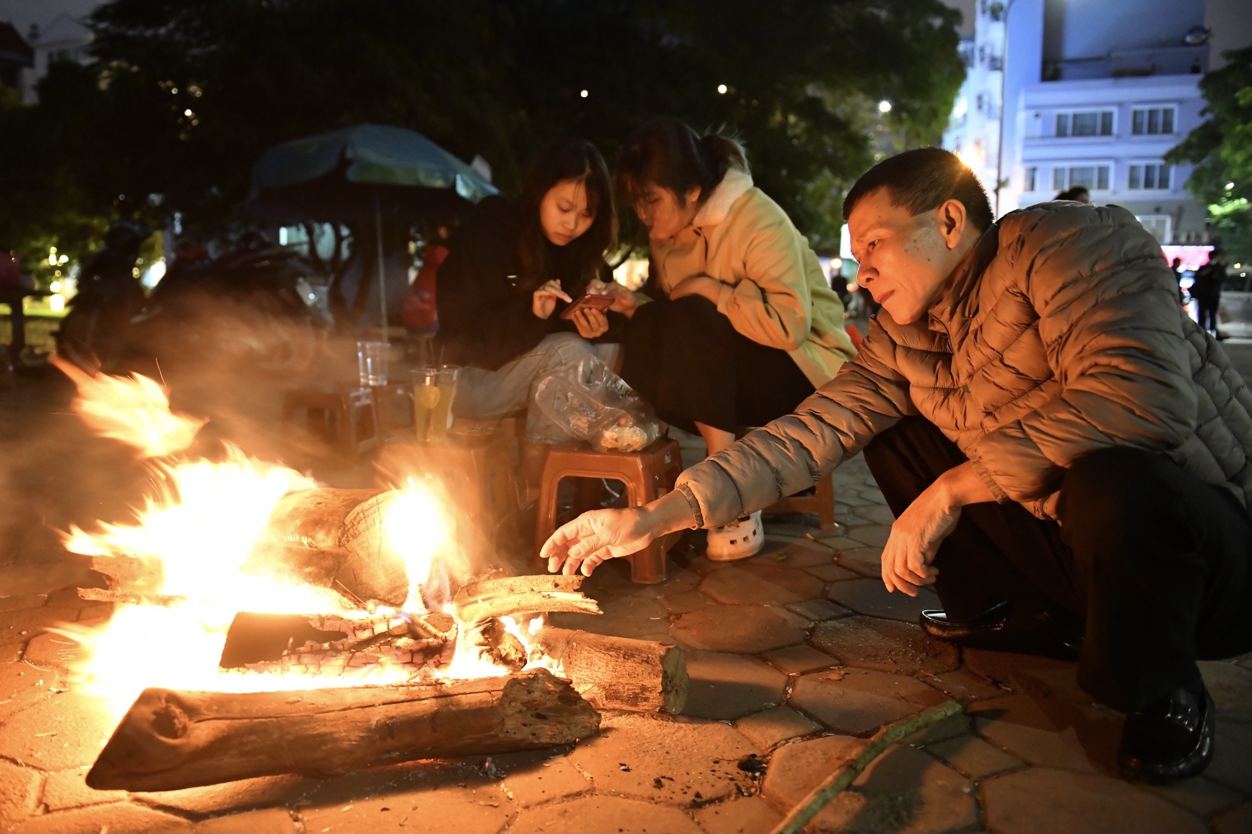 Dot lua suoi am anh 4