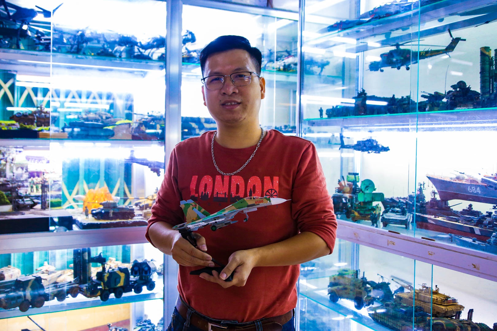 mo hinh quan su anh 10