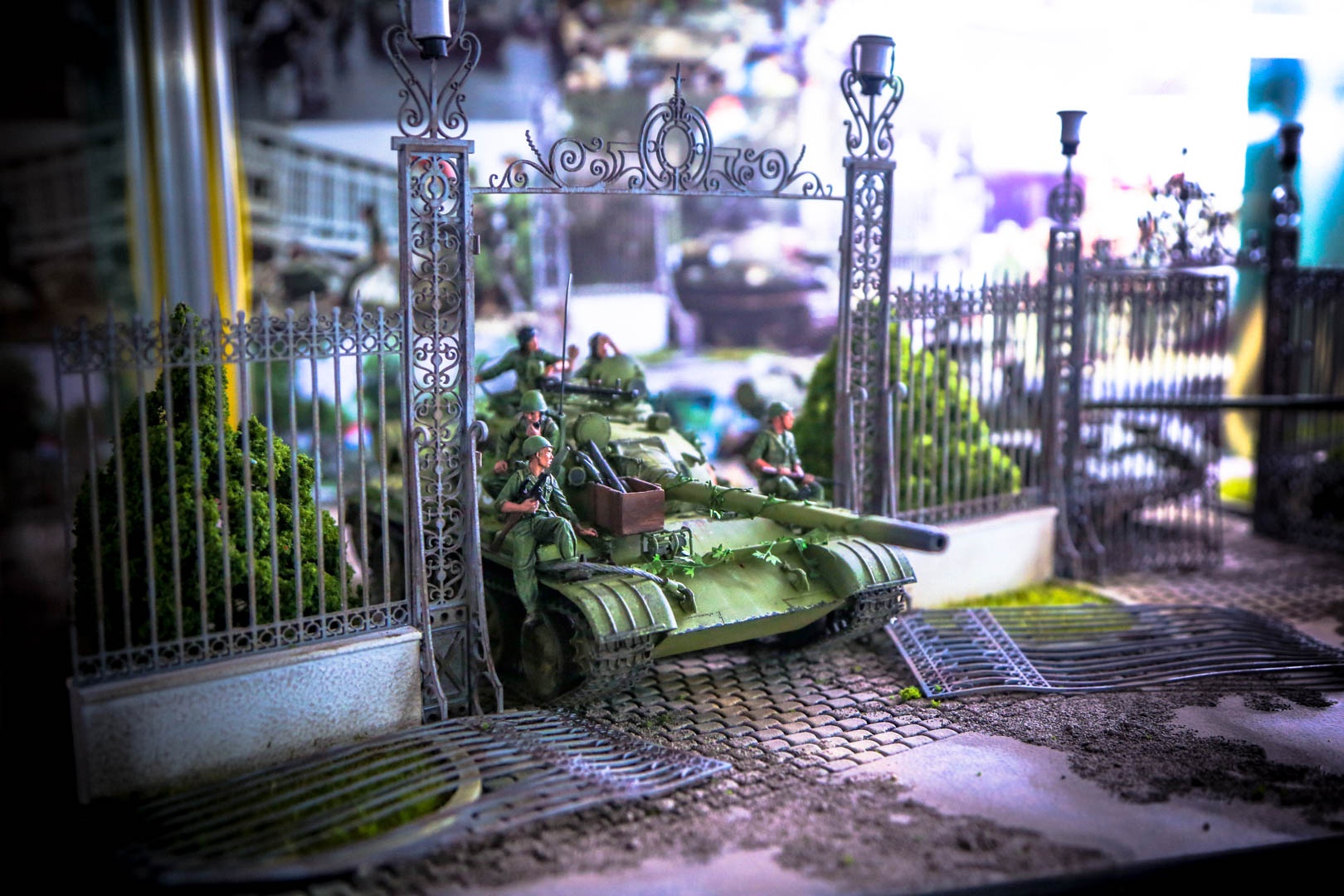 mo hinh quan su anh 3