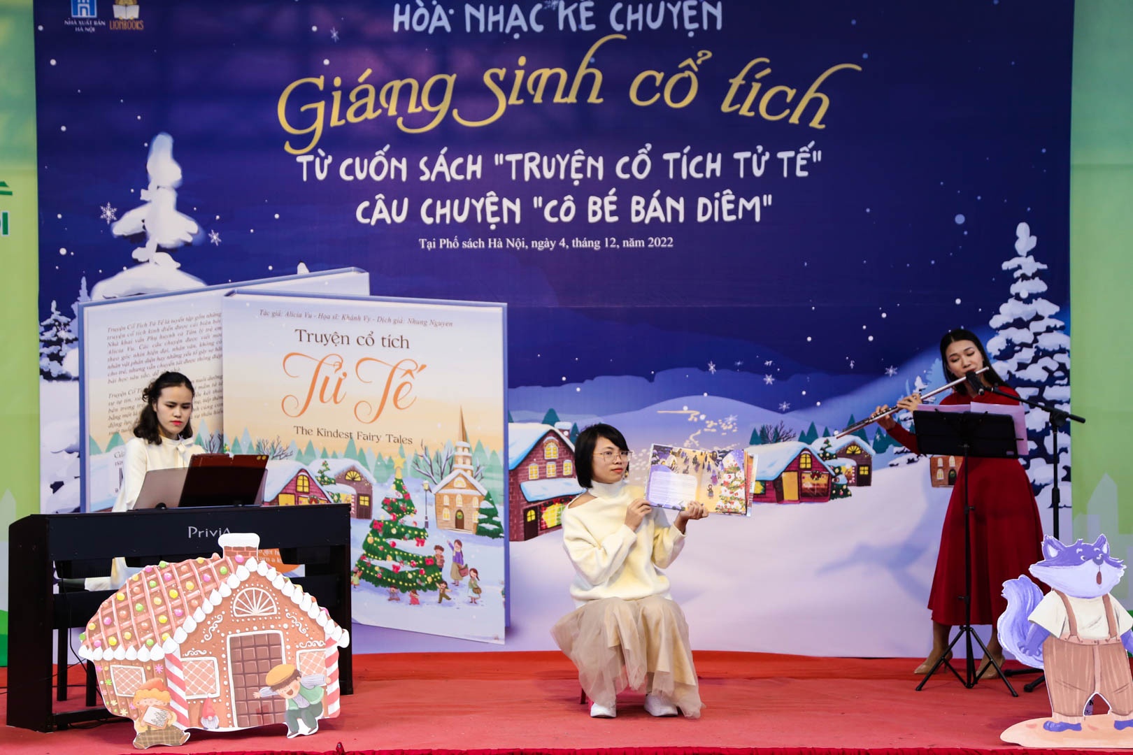 Ke chuyen ket hop hoa tau am nhac Giang sinh tai Pho sach hinh anh