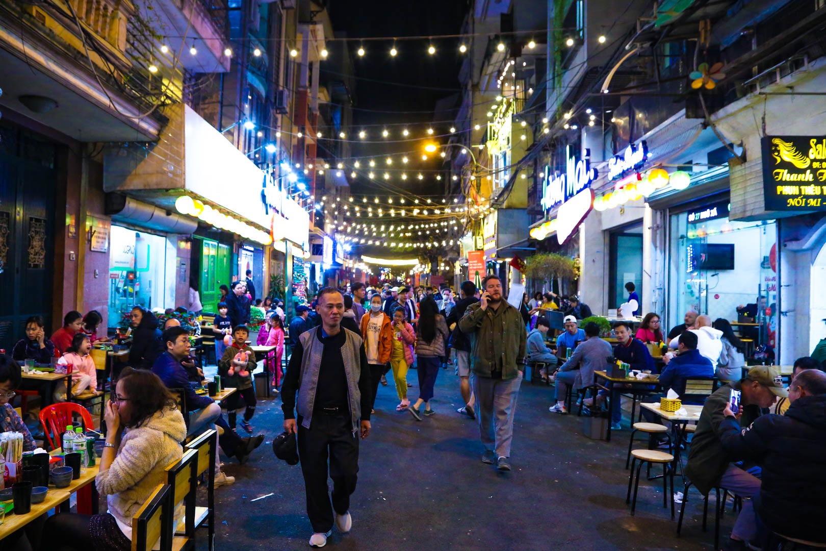 pho am thuc di bo anh 1